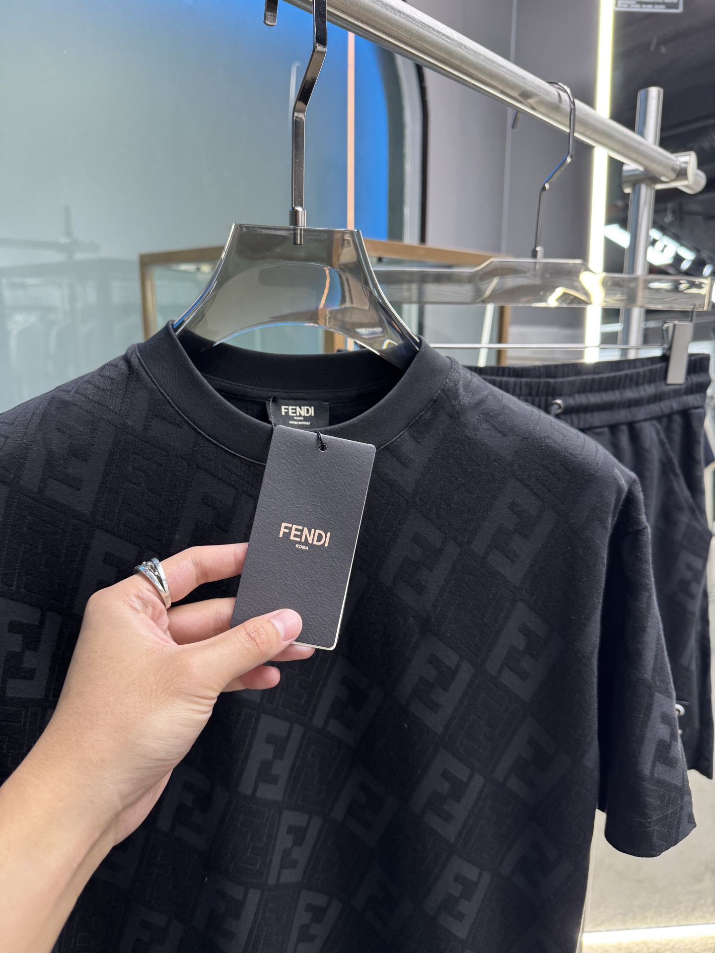 Fendi Spring Summer Cotton Suit Collection: Top Quality Unisex Set in Black and White - 图片 5