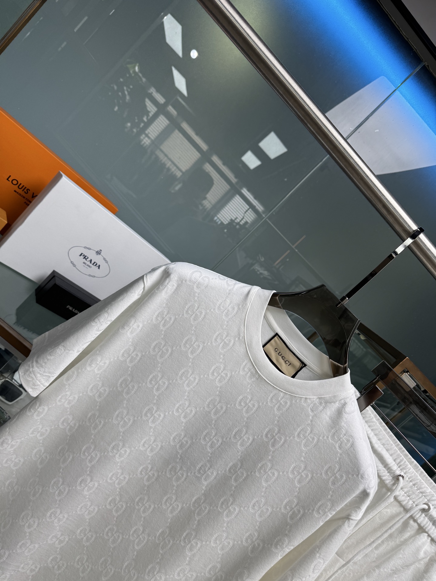 Guccino Spring and Summer Cotton Suit Set with Logo Hardware – Black & White Unisex 48-56 Sizes - 图片 2