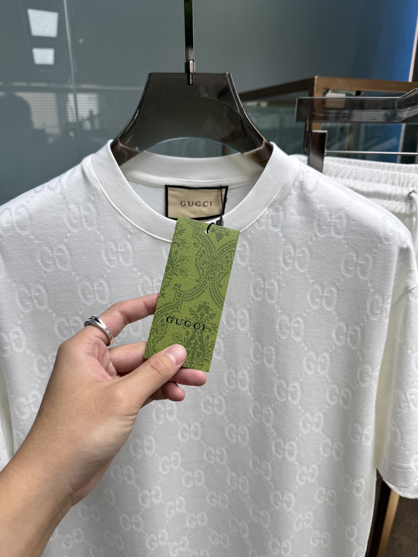 Guccino Spring and Summer Cotton Suit Set with Logo Hardware – Black & White Unisex 48-56 Sizes - 图片 5