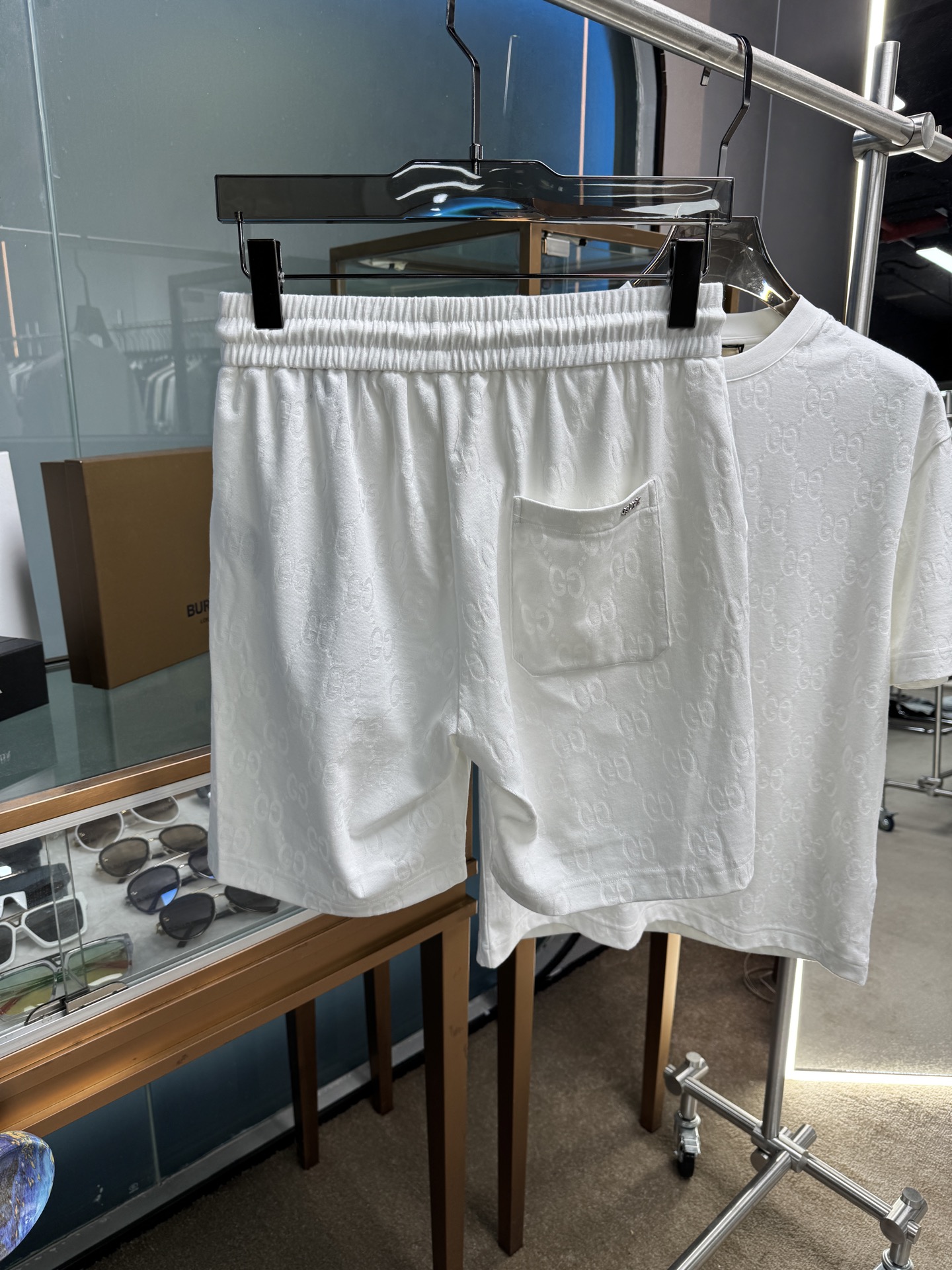 Guccino 25 Spring/Summer Cotton Suit with Flower Logo & Top Hardware – Unisex 48-56 Sizes - 图片 7