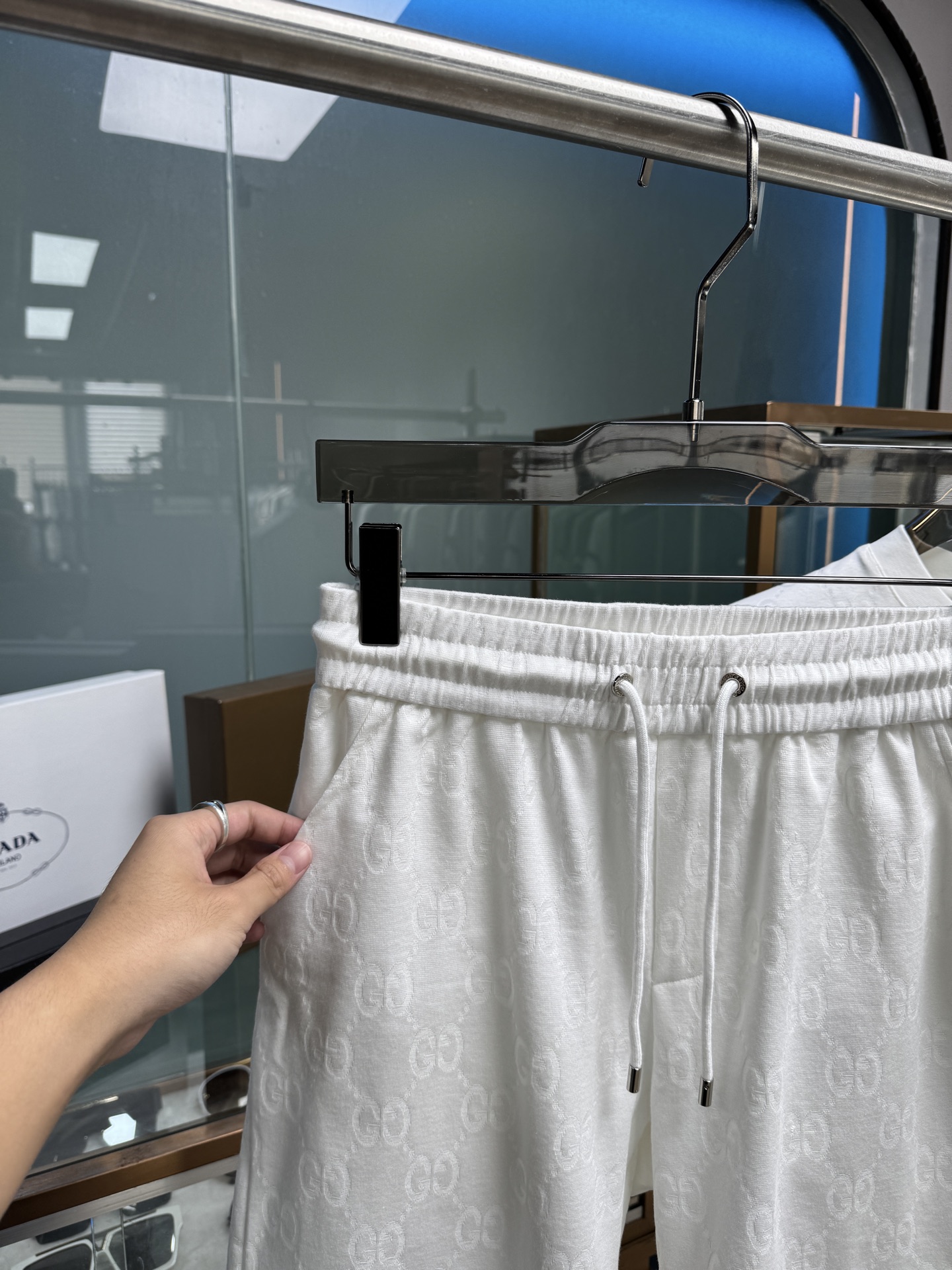 Guccino 25 Spring/Summer Cotton Suit with Flower Logo & Top Hardware – Unisex 48-56 Sizes - 图片 4
