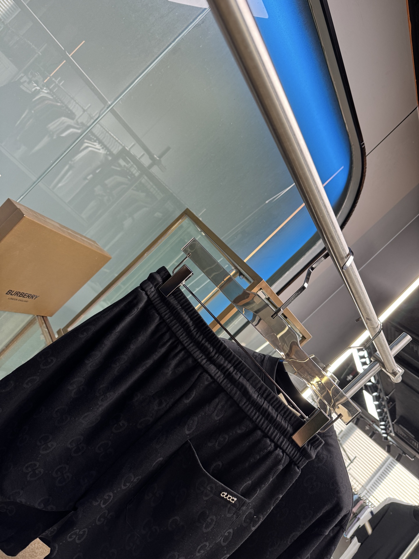 Title: Guccino Cotton Suit Set – Spring/Summer Collection 2025, Unisex, Black/White, Sizes 48-56. - 图片 8