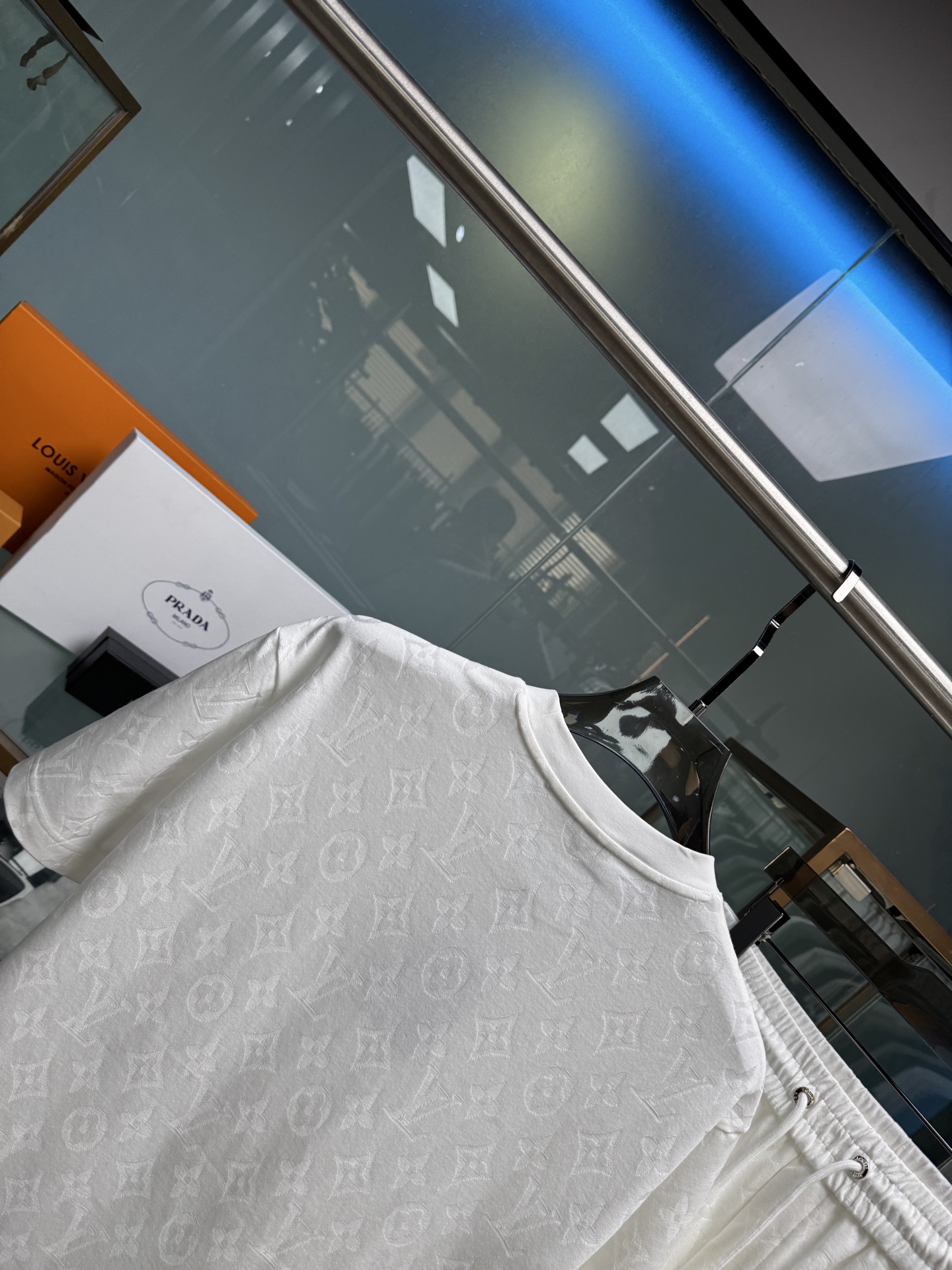“New Cotton Spring and Summer Suit Set with Flowering Logo and Top Hardware for Men and Women” - 图片 9