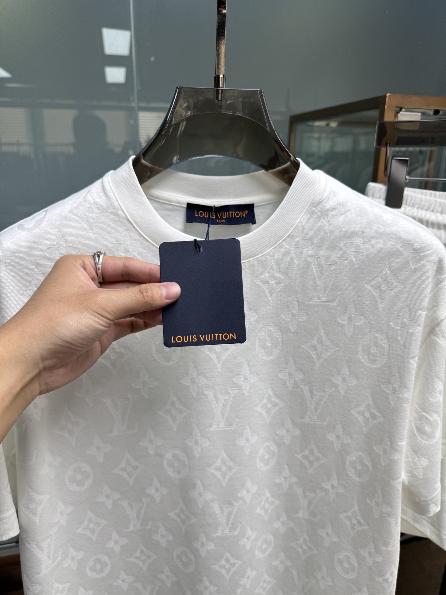 “New Cotton Spring and Summer Suit Set with Flowering Logo and Top Hardware for Men and Women” - 图片 5