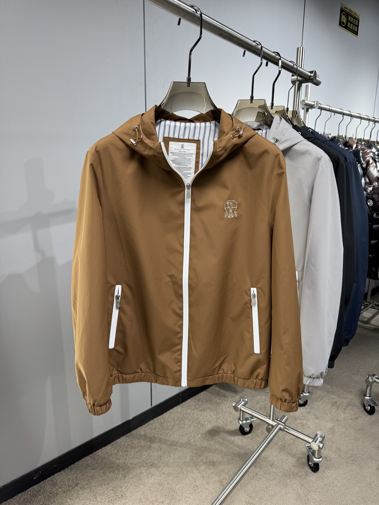 NO:514935,25th autumn and winter new BC jackets, imported fabrics, customized hardware, simple and fashionable, suitable for business, casual and other occasions, same style as celebrities, counter synchronization, number of codes 48-56,, jackets & coats, alexander wang1986090925秋冬上新BC外套 进口面料 定制五金 简约时尚 适配商务、休闲等多种场合 明星同款 专柜同步 码数48-56,,jackets & coats,alexander wang,Men's clothing