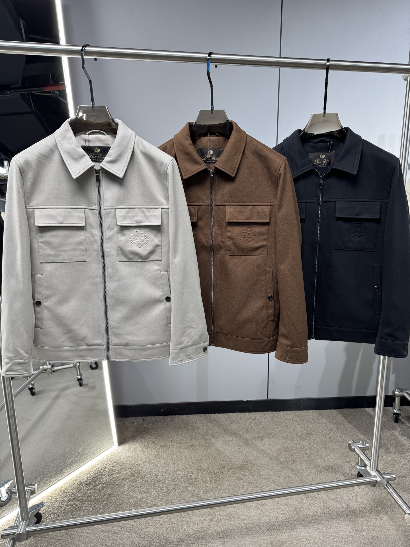 . 337935_460 337935_460