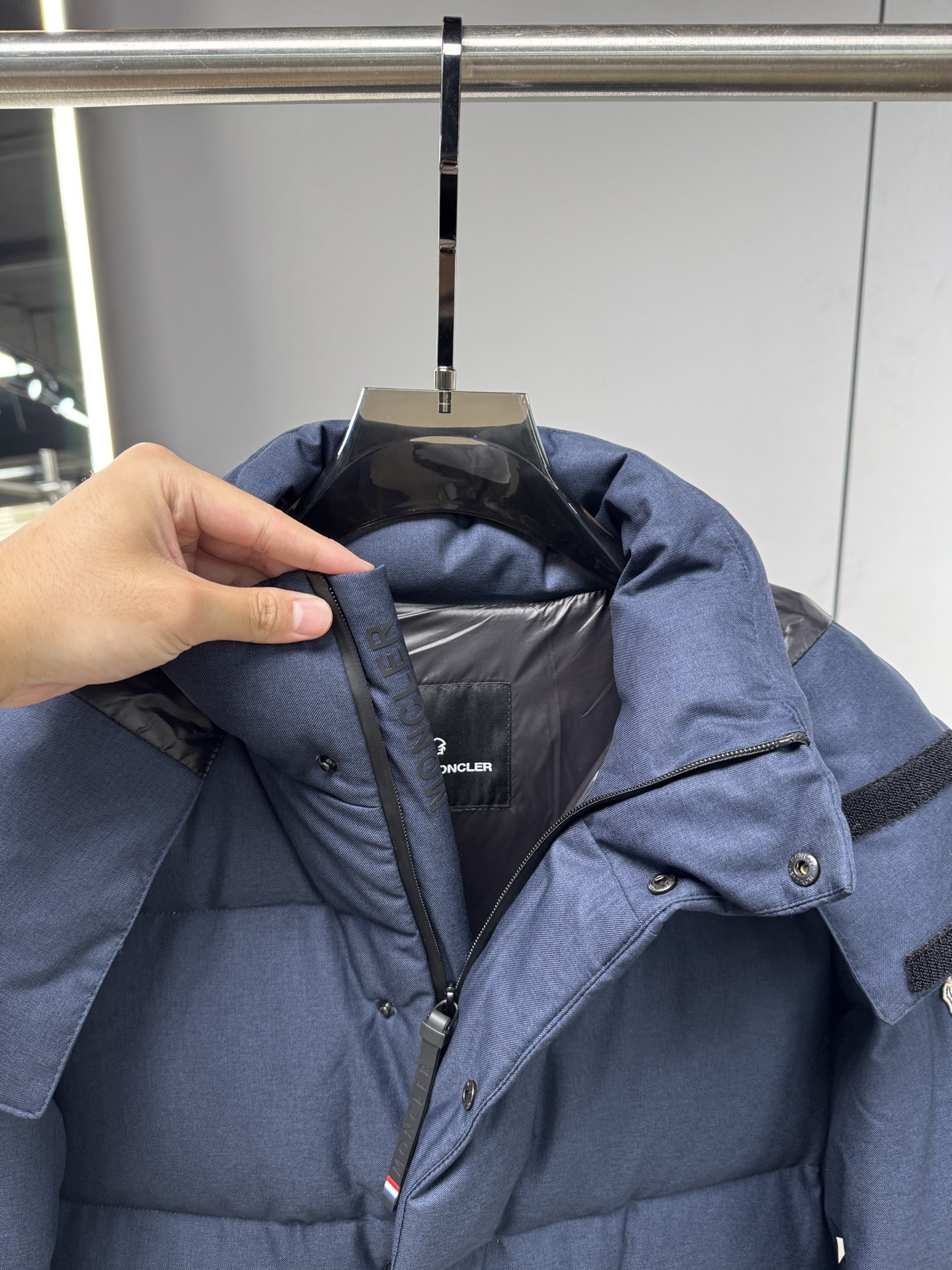 25秋冬上新 蒙口爆款羽绒服 选用进口面料 充绒量实足 定制五金 原版复刻经典百搭 明星同款 专柜同步码