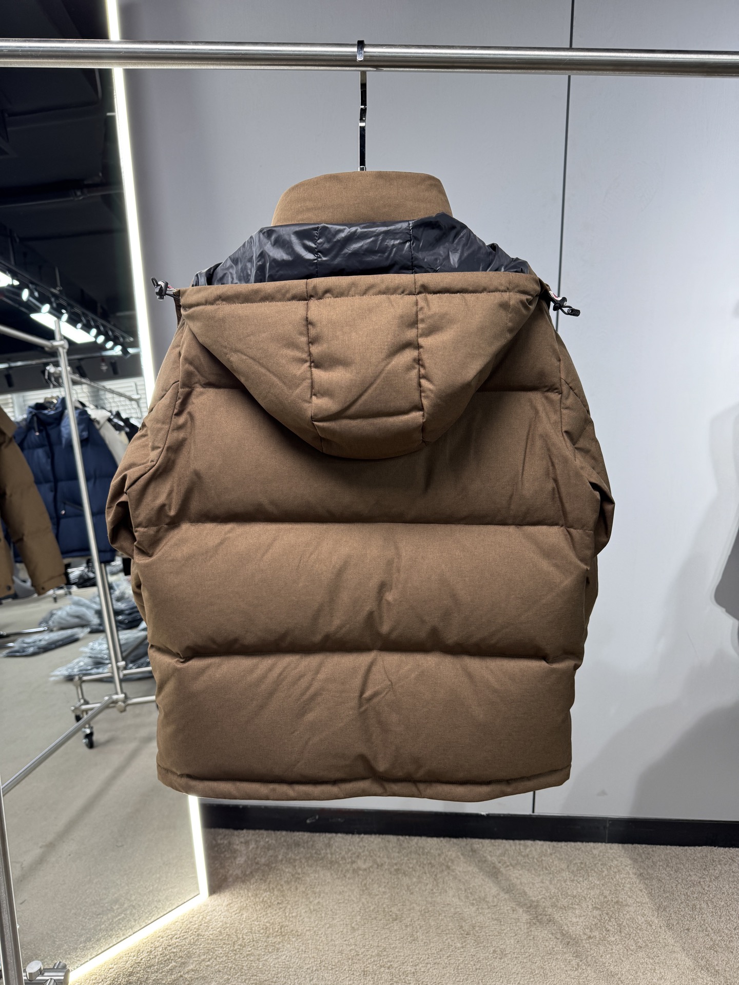 25秋冬上新 蒙口爆款羽绒服 选用进口面料 充绒量实足 定制五金 原版复刻经典百搭 明星同款 专柜同步码
