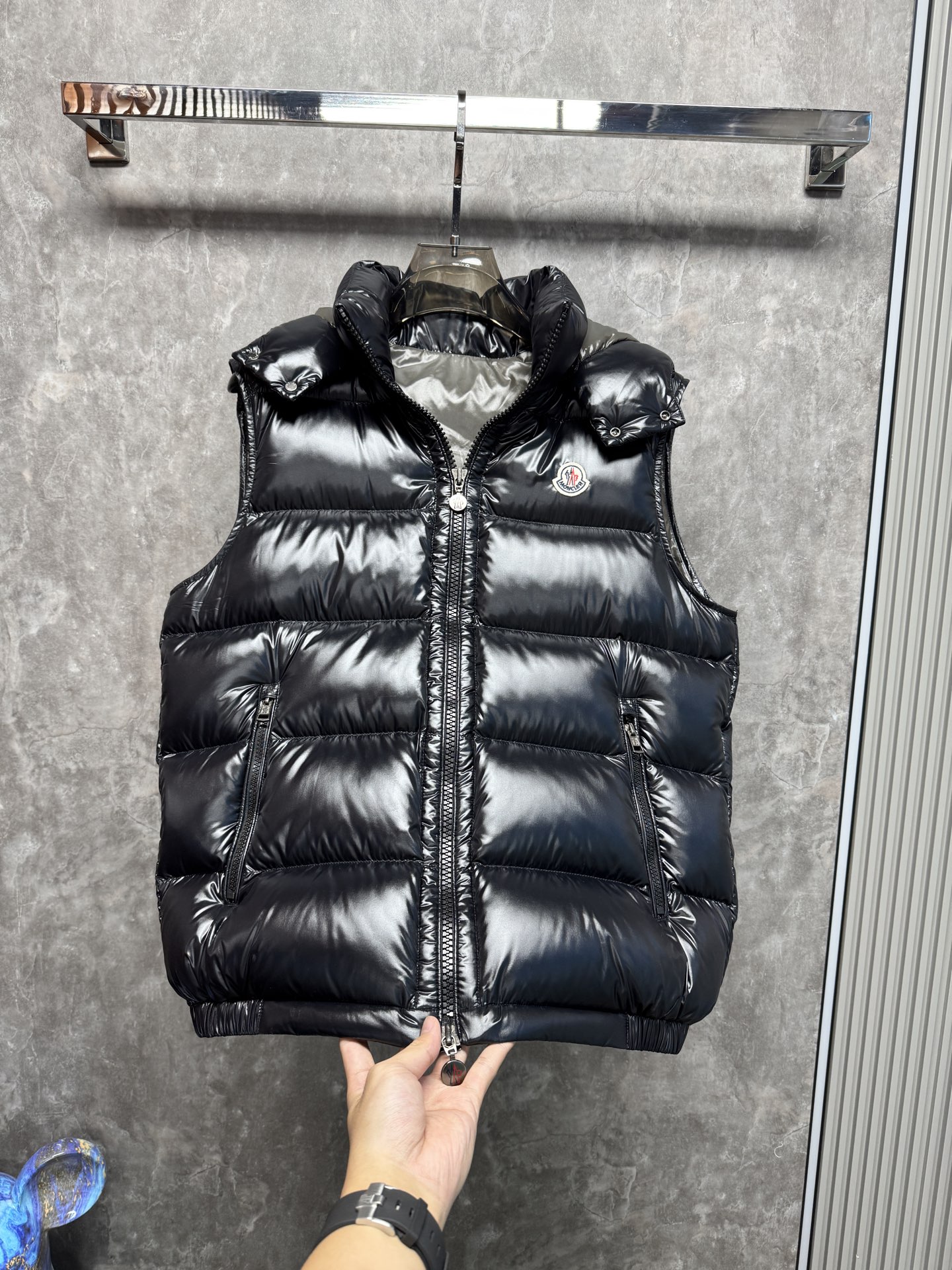 mnncler 蒙口 25秋冬上新 经典爆款蒙口羽绒马甲 选用进口面料 90绒 充绒量实足 定制五金 原