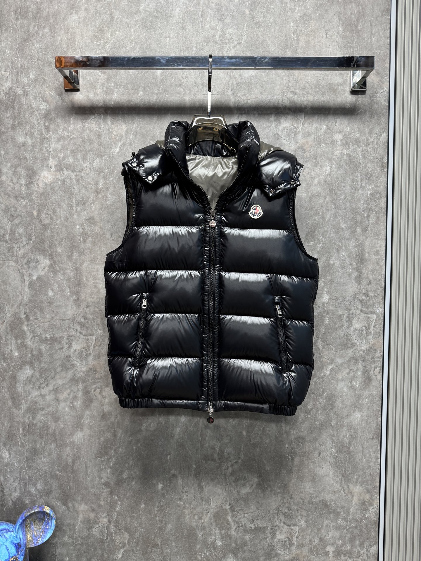 mnncler 蒙口 25秋冬上新 经典爆款蒙口羽绒马甲 选用进口面料 90绒 充绒量实足 定制五金 原