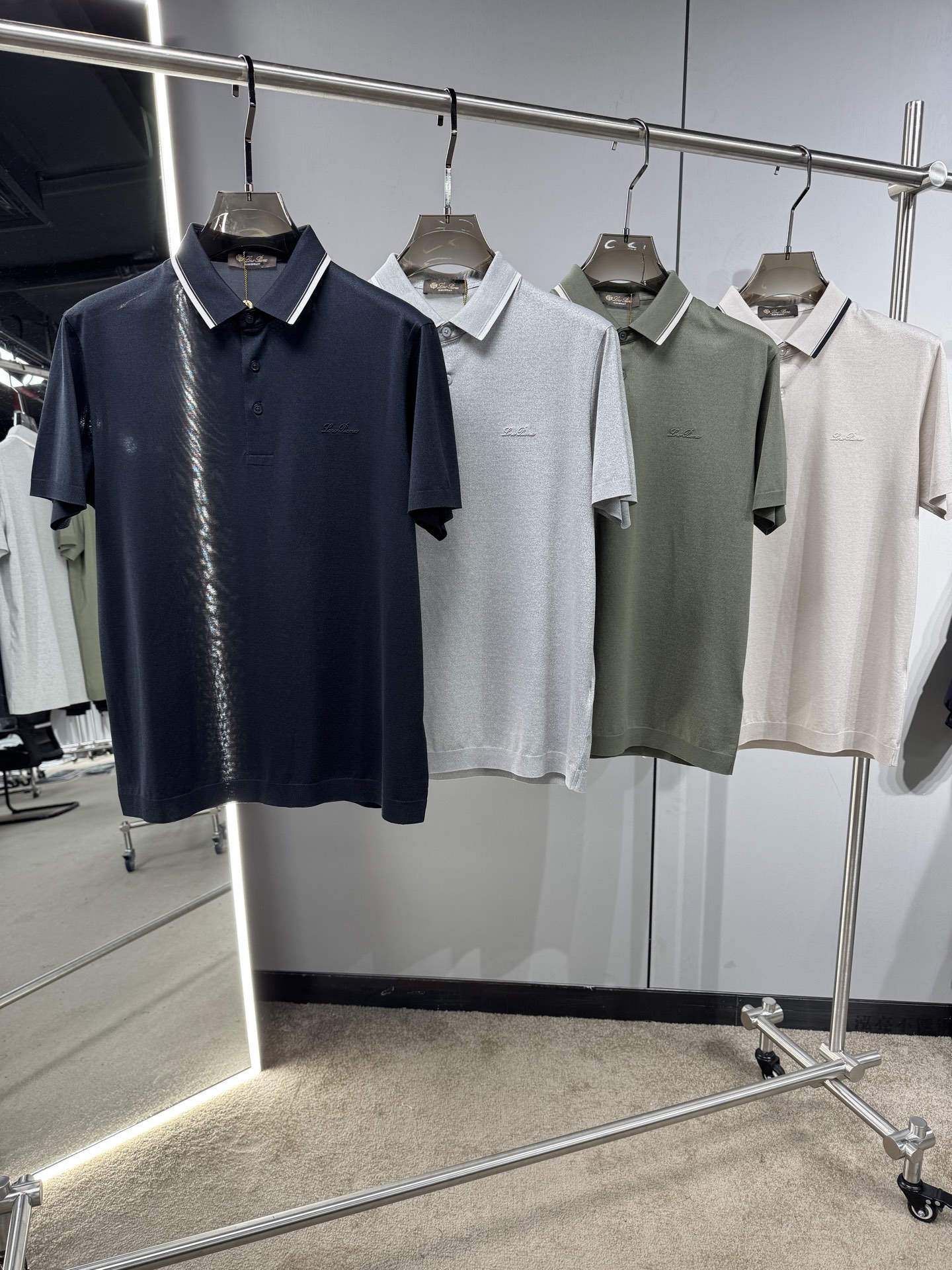 . 613520_310 613520_310