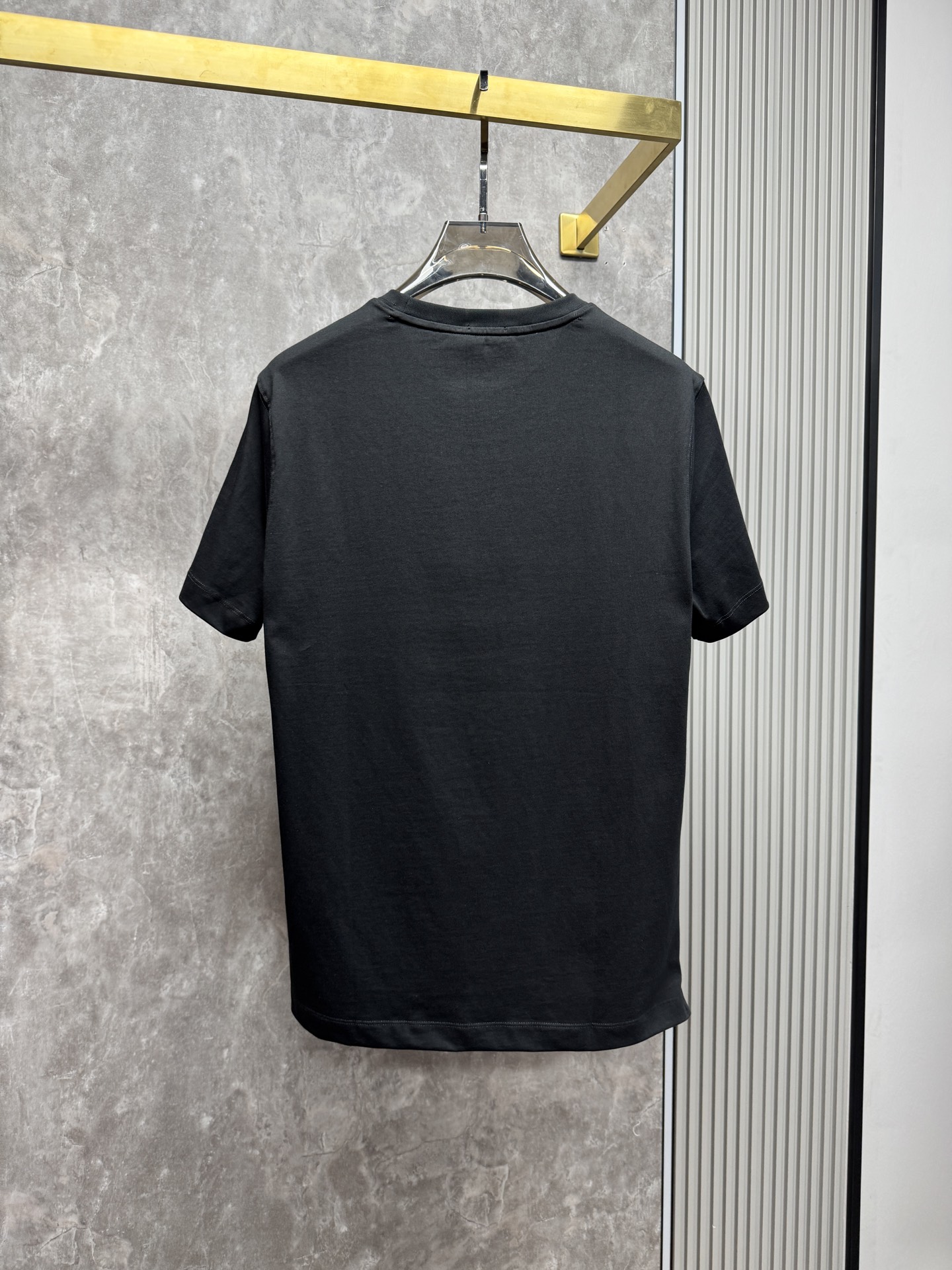 上新 26ss 巴宝莉春夏新款圆领短袖 原版定制 面料100%棉 轻薄透气 超级柔软上身丝滑舒适 高端大