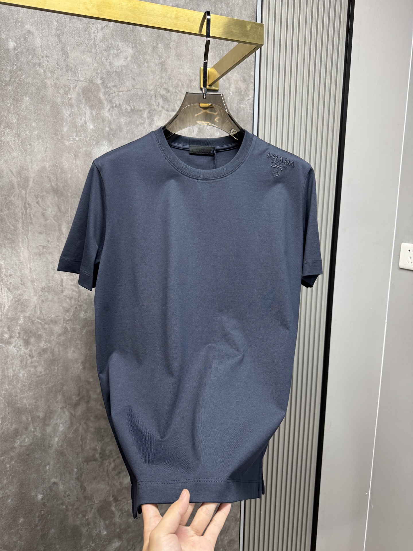 上新 26ss P家 春夏新款圆领短袖 原版定制 面料100%棉 轻薄透气 超级柔软上身丝滑舒适 高端大