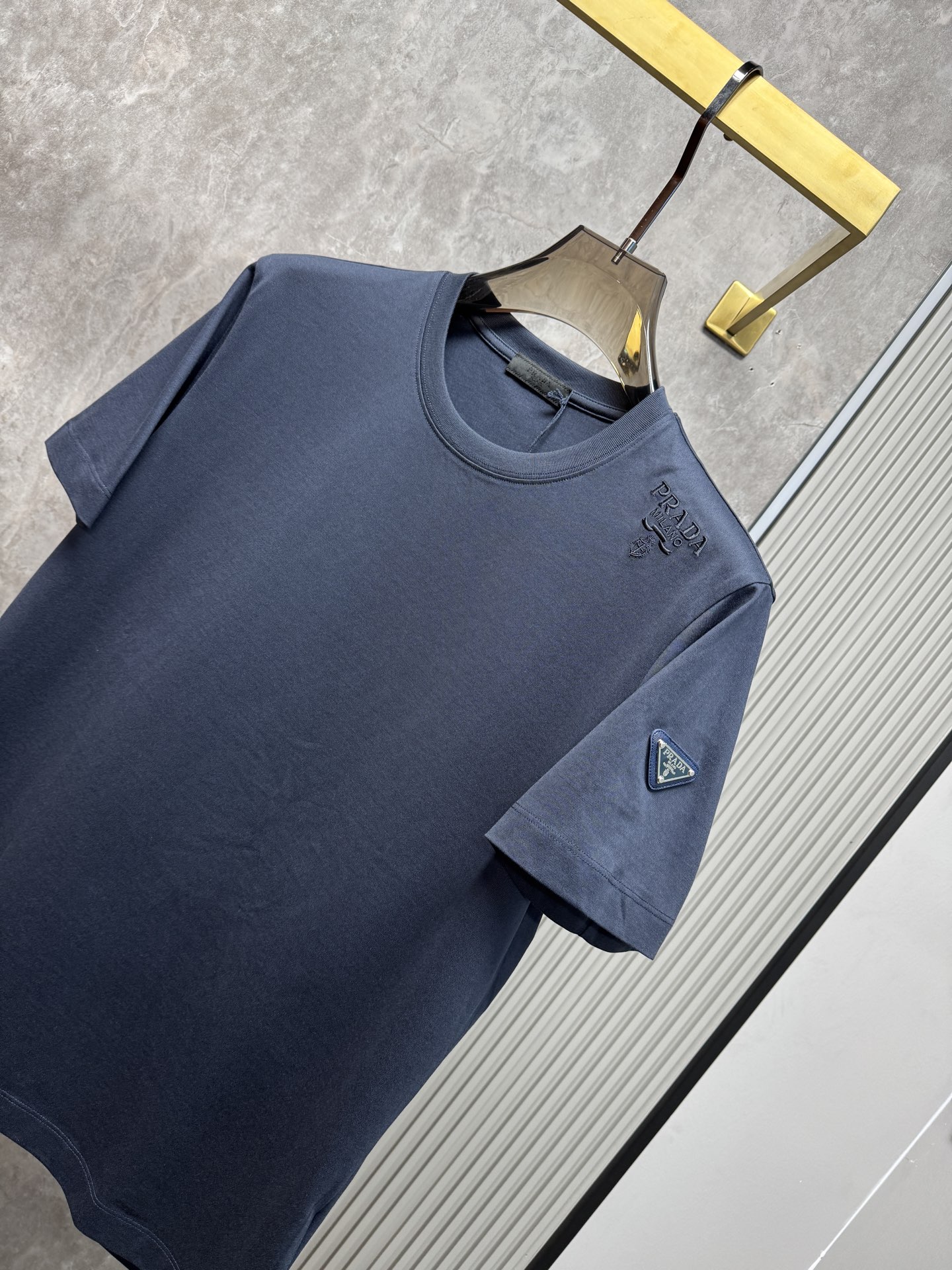 上新 26ss P家 春夏新款圆领短袖 原版定制 面料100%棉 轻薄透气 超级柔软上身丝滑舒适 高端大