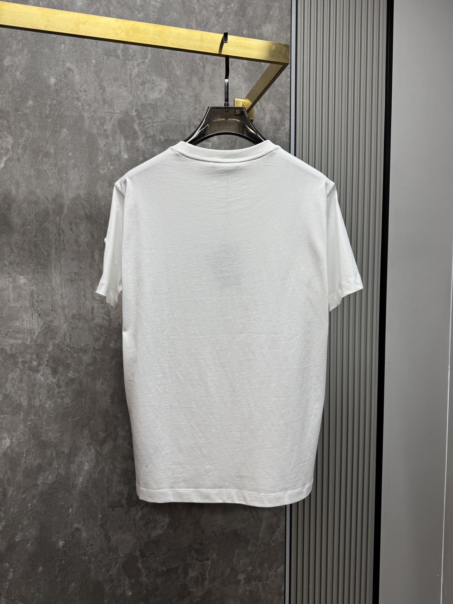 上新 26ss P家 春夏新款圆领短袖 原版定制 面料100%棉 轻薄透气 超级柔软上身丝滑舒适 高端大