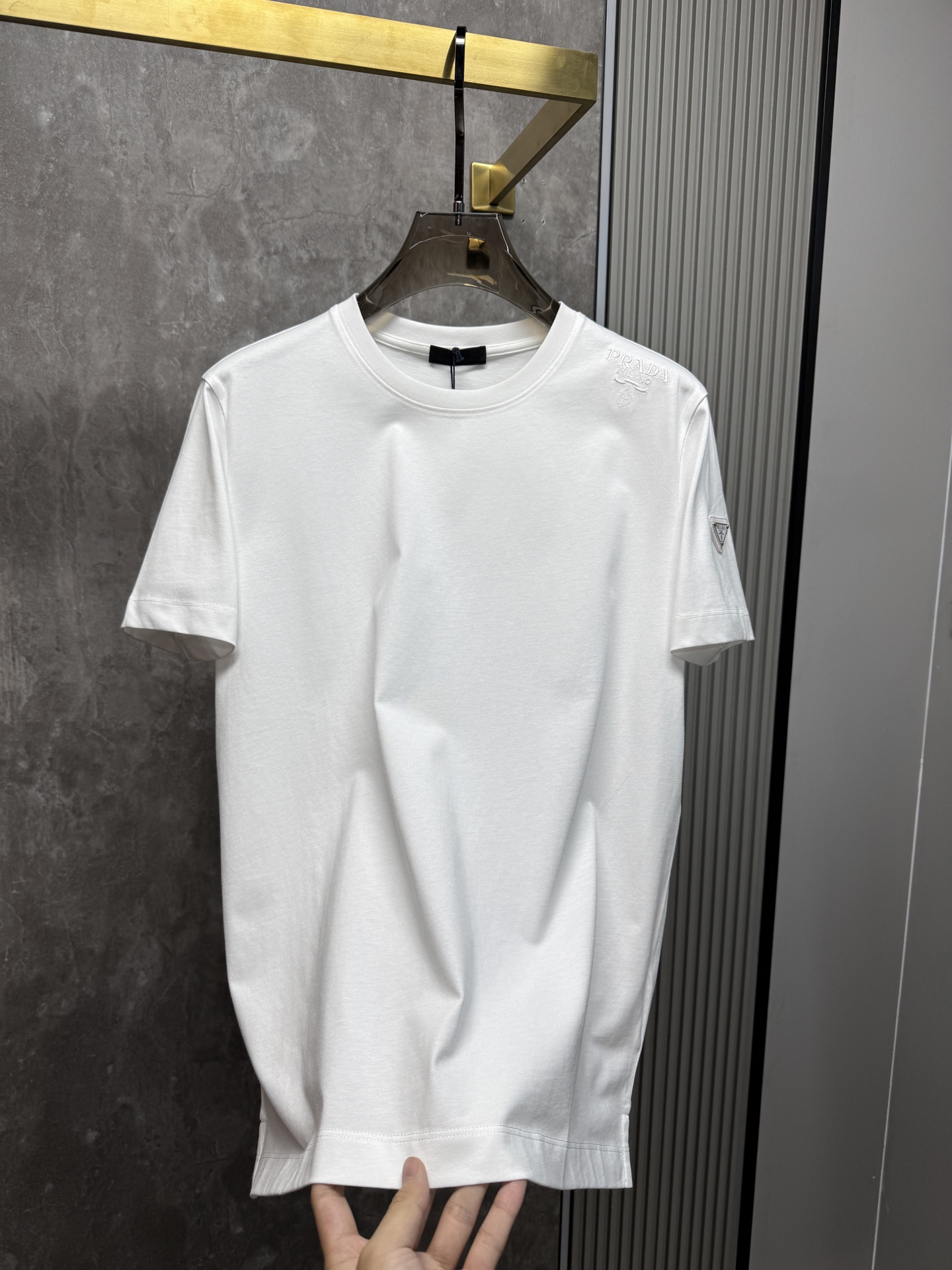 上新 26ss P家 春夏新款圆领短袖 原版定制 面料100%棉 轻薄透气 超级柔软上身丝滑舒适 高端大