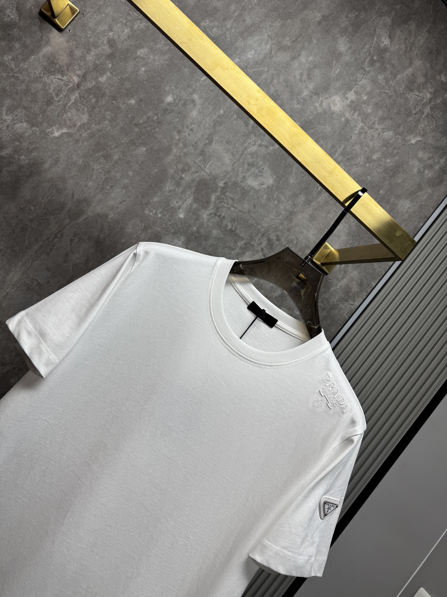 上新 26ss P家 春夏新款圆领短袖 原版定制 面料100%棉 轻薄透气 超级柔软上身丝滑舒适 高端大