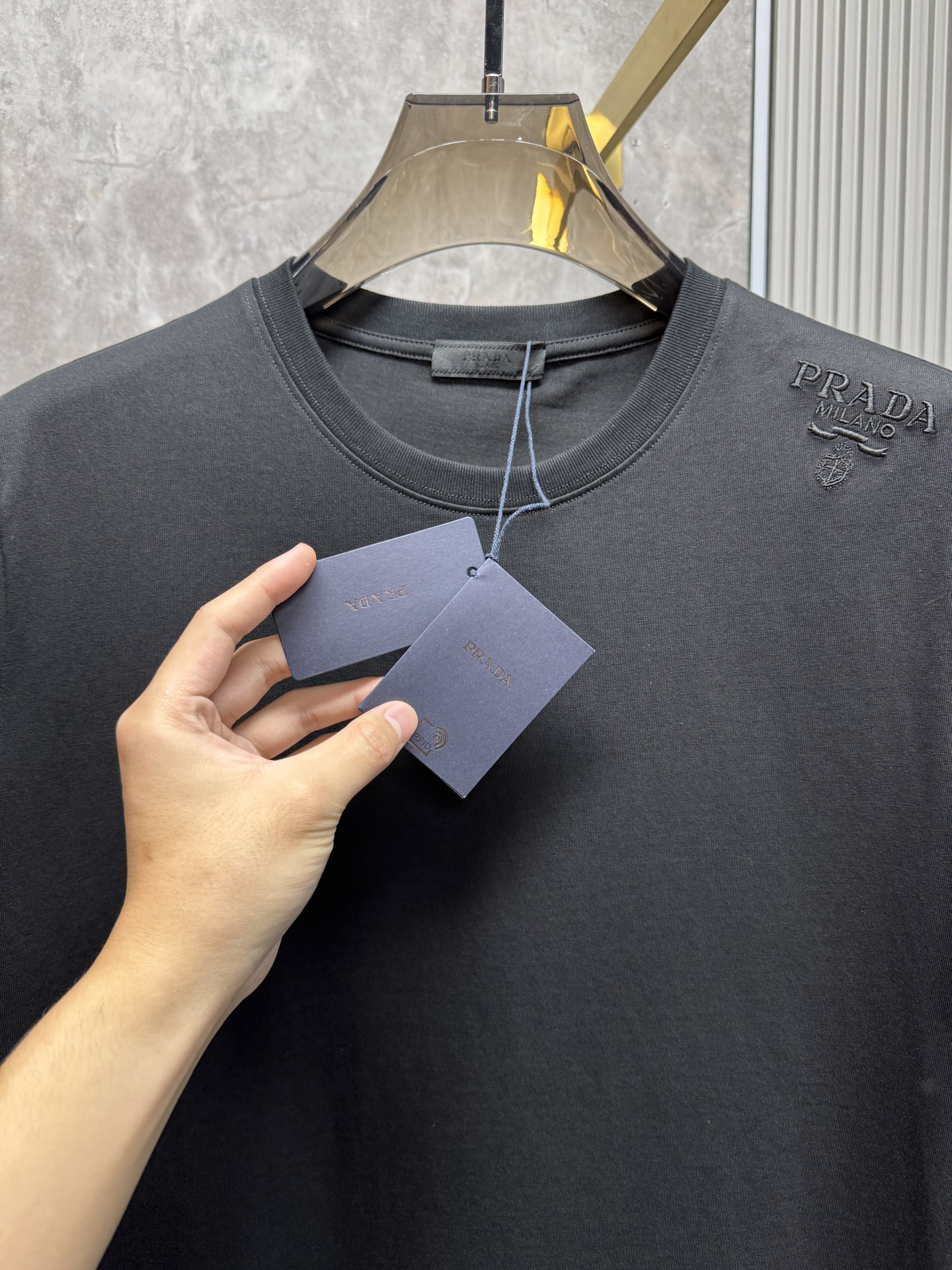 上新 26ss P家 春夏新款圆领短袖 原版定制 面料100%棉 轻薄透气 超级柔软上身丝滑舒适 高端大