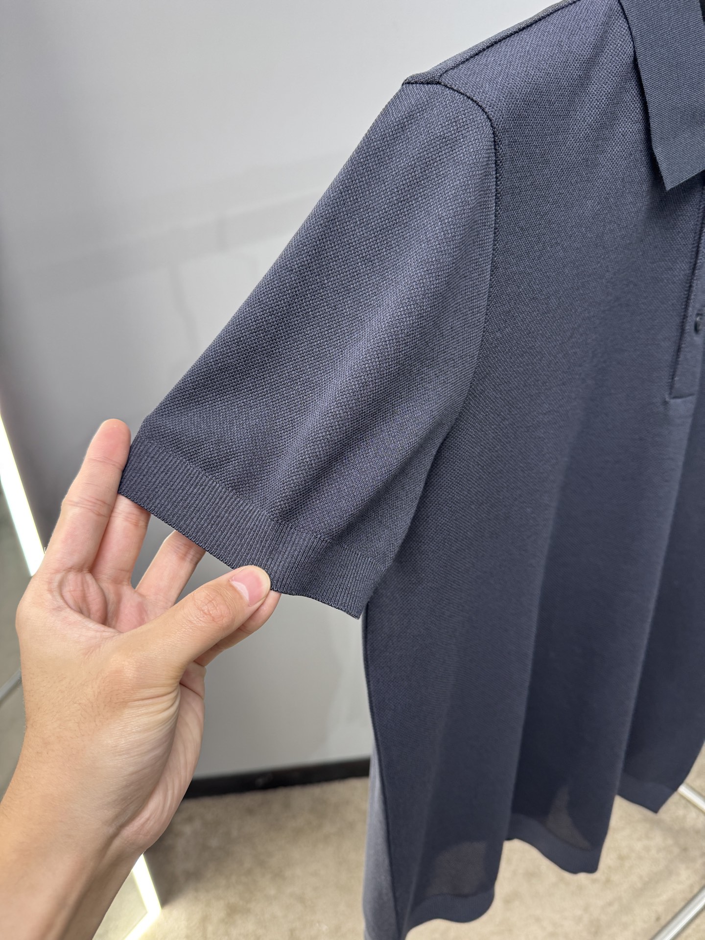 L春夏新品，针织Polo衫｜细腻针织肌理，触感软糯亲肤，透气不闷汗，胸口简约精致刺绣图案，低调有格调，提