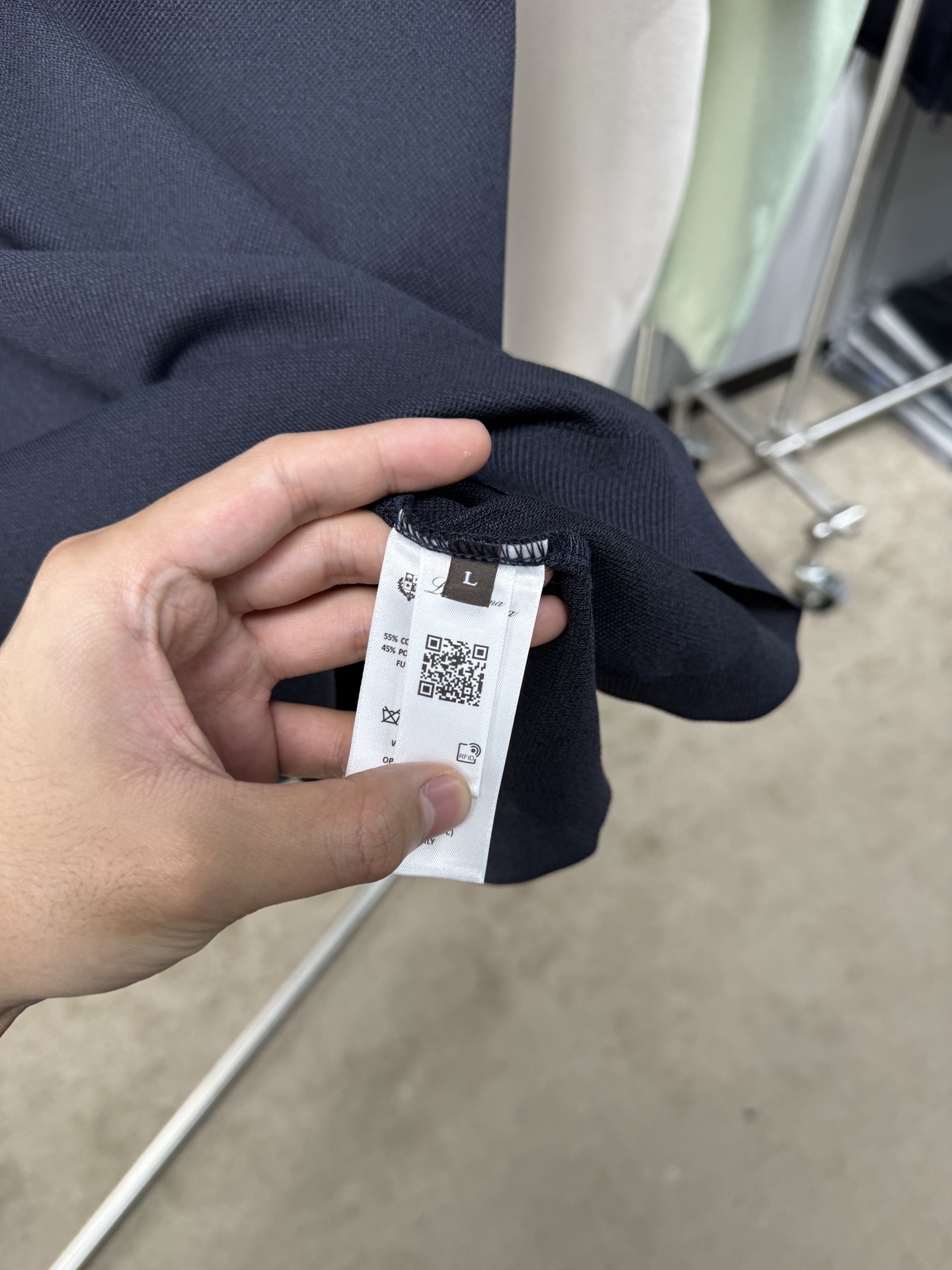 L春夏新品，针织Polo衫｜细腻针织肌理，触感软糯亲肤，透气不闷汗，胸口简约精致刺绣图案，低调有格调，提