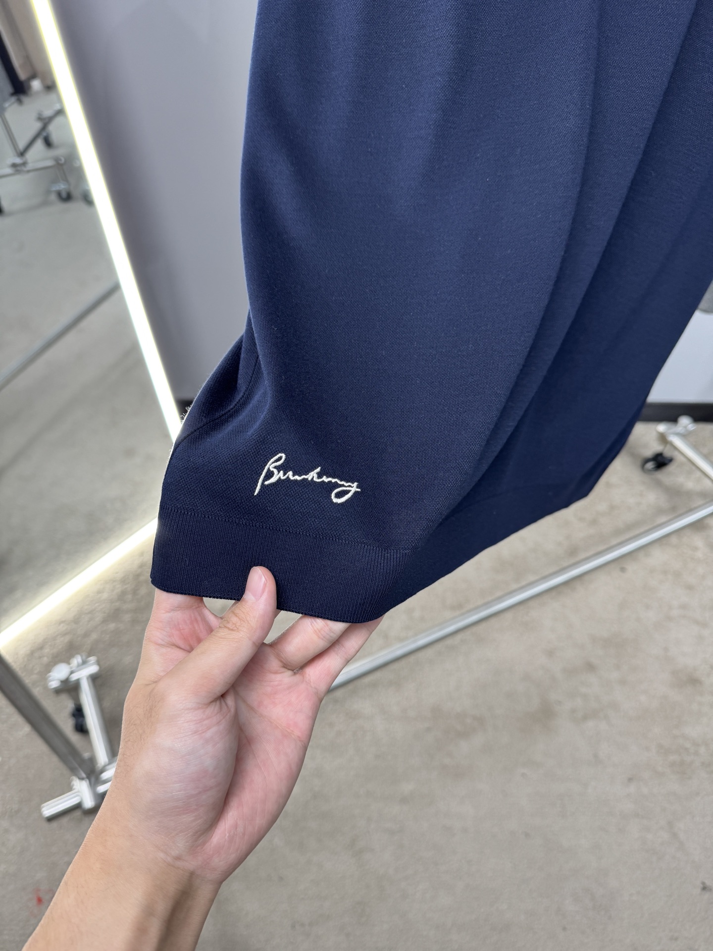 上新 26ss 巴宝莉 早春新款起脚Polo 原版定制 面料选用羊毛珠地棉 轻薄透气 上身丝滑舒适 高端