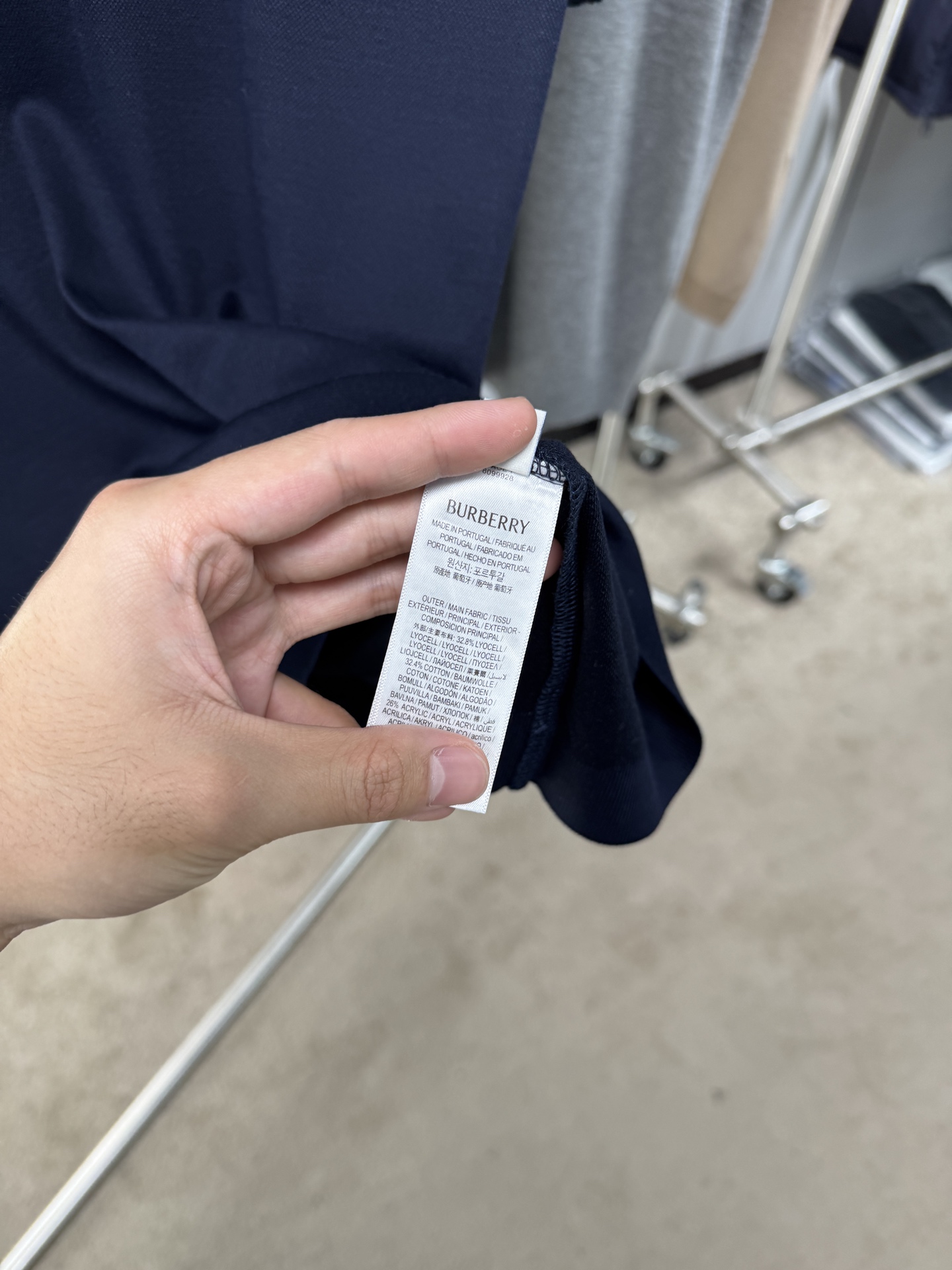 上新 26ss 巴宝莉 早春新款起脚Polo 原版定制 面料选用羊毛珠地棉 轻薄透气 上身丝滑舒适 高端