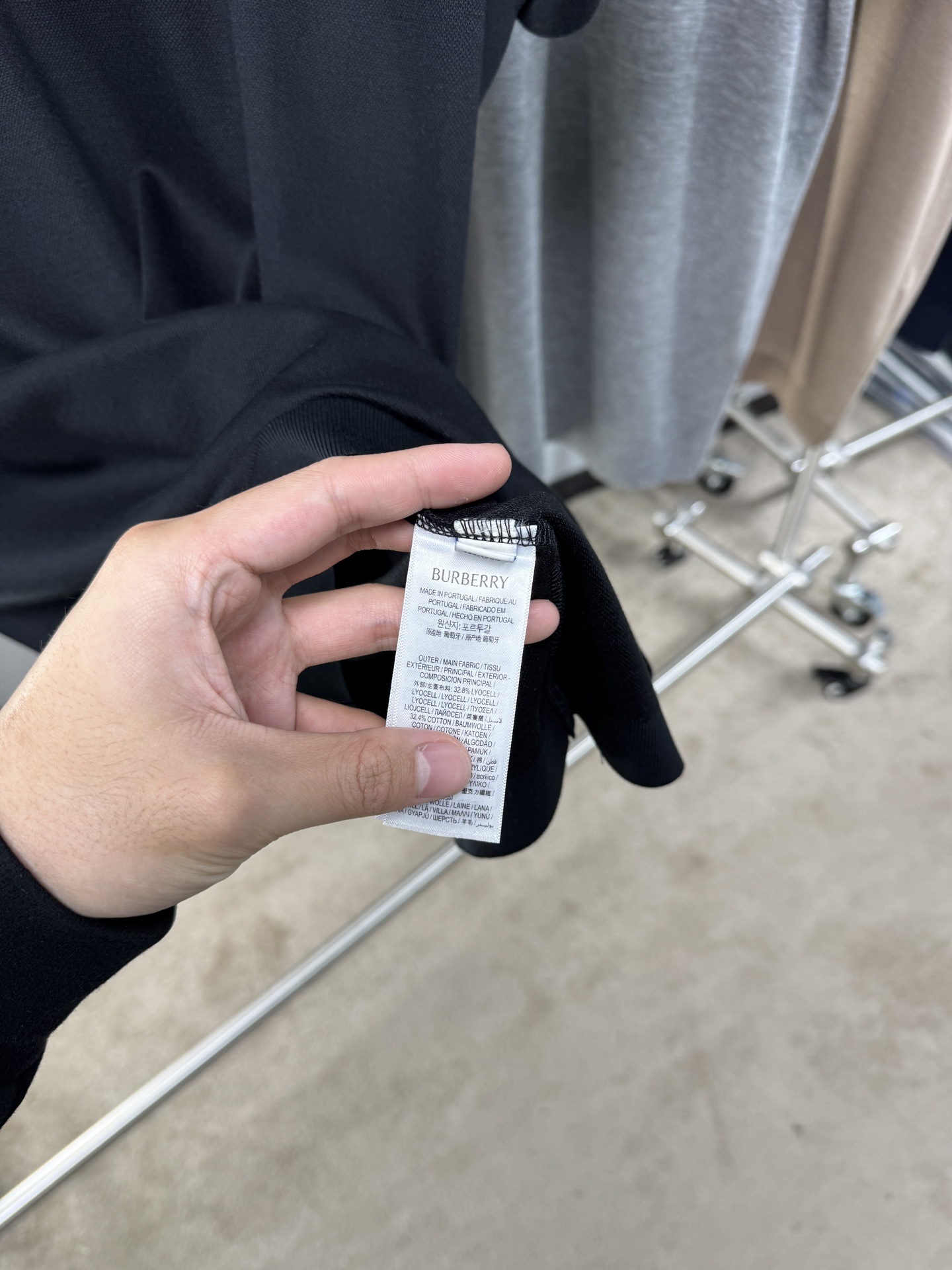 上新 26ss 巴宝莉 早春新款起脚Polo 原版定制 面料选用羊毛珠地棉 轻薄透气 上身丝滑舒适 高端