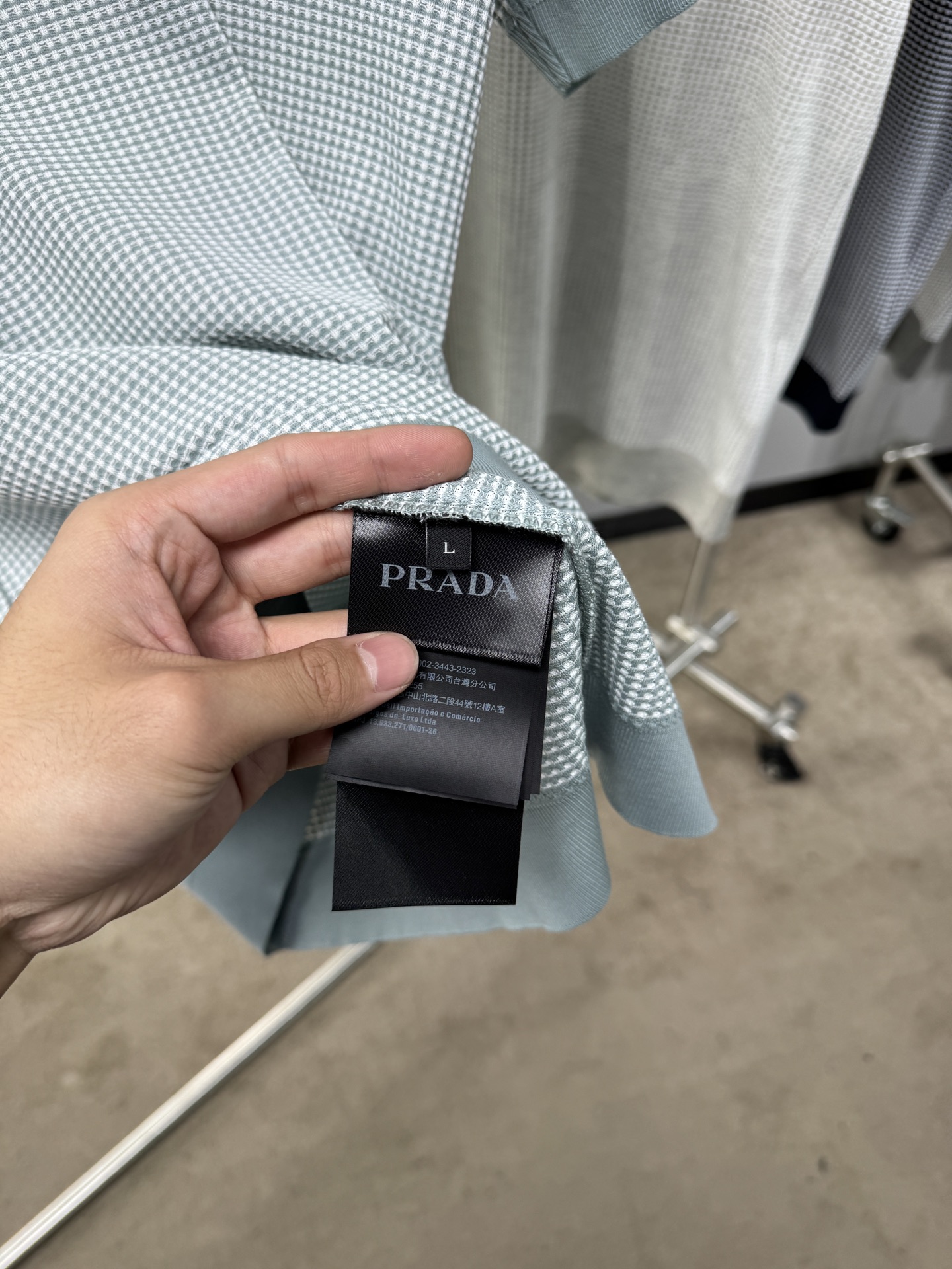 上新 26ss P家 春夏新款竖条提花起脚短袖 原版定制 面料选用进口彩柔棉 轻薄透气 上身丝滑舒适 高