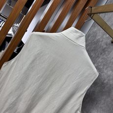 26ss 早春新品Loro piana轻奢立领马甲 | 把高级感穿在日常甄选高支面料,触感软糯,垂坠有型 26ss 早春新品Loro piana轻奢立领马甲 | 把高级感穿在日常甄选高支面料,触感软糯,垂坠有型