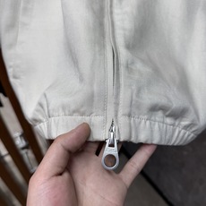 26ss 早春新品Loro piana轻奢立领马甲 | 把高级感穿在日常甄选高支面料,触感软糯,垂坠有型 26ss 早春新品Loro piana轻奢立领马甲 | 把高级感穿在日常甄选高支面料,触感软糯,垂坠有型