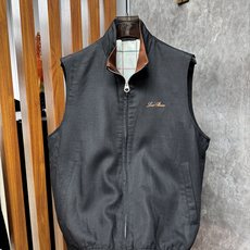 26ss 早春新品Loro piana轻奢立领马甲 | 把高级感穿在日常甄选高支面料,触感软糯,垂坠有型 26ss 早春新品Loro piana轻奢立领马甲 | 把高级感穿在日常甄选高支面料,触感软糯,垂坠有型