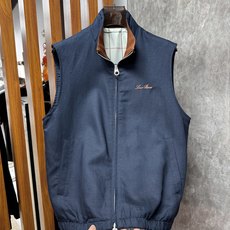 26ss 早春新品Loro piana轻奢立领马甲 | 把高级感穿在日常甄选高支面料,触感软糯,垂坠有型 26ss 早春新品Loro piana轻奢立领马甲 | 把高级感穿在日常甄选高支面料,触感软糯,垂坠有型