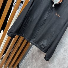 26ss 早春新品Loro piana轻奢立领夹克 | 把高级感穿在日常甄选高支面料,触感软糯,垂坠有型 26ss 早春新品Loro piana轻奢立领夹克 | 把高级感穿在日常甄选高支面料,触感软糯,垂坠有型
