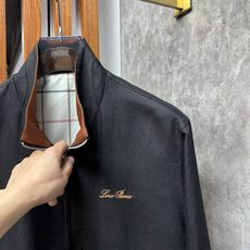 26ss 早春新品Loro piana轻奢立领夹克 | 把高级感穿在日常甄选高支面料,触感软糯,垂坠有型 26ss 早春新品Loro piana轻奢立领夹克 | 把高级感穿在日常甄选高支面料,触感软糯,垂坠有型