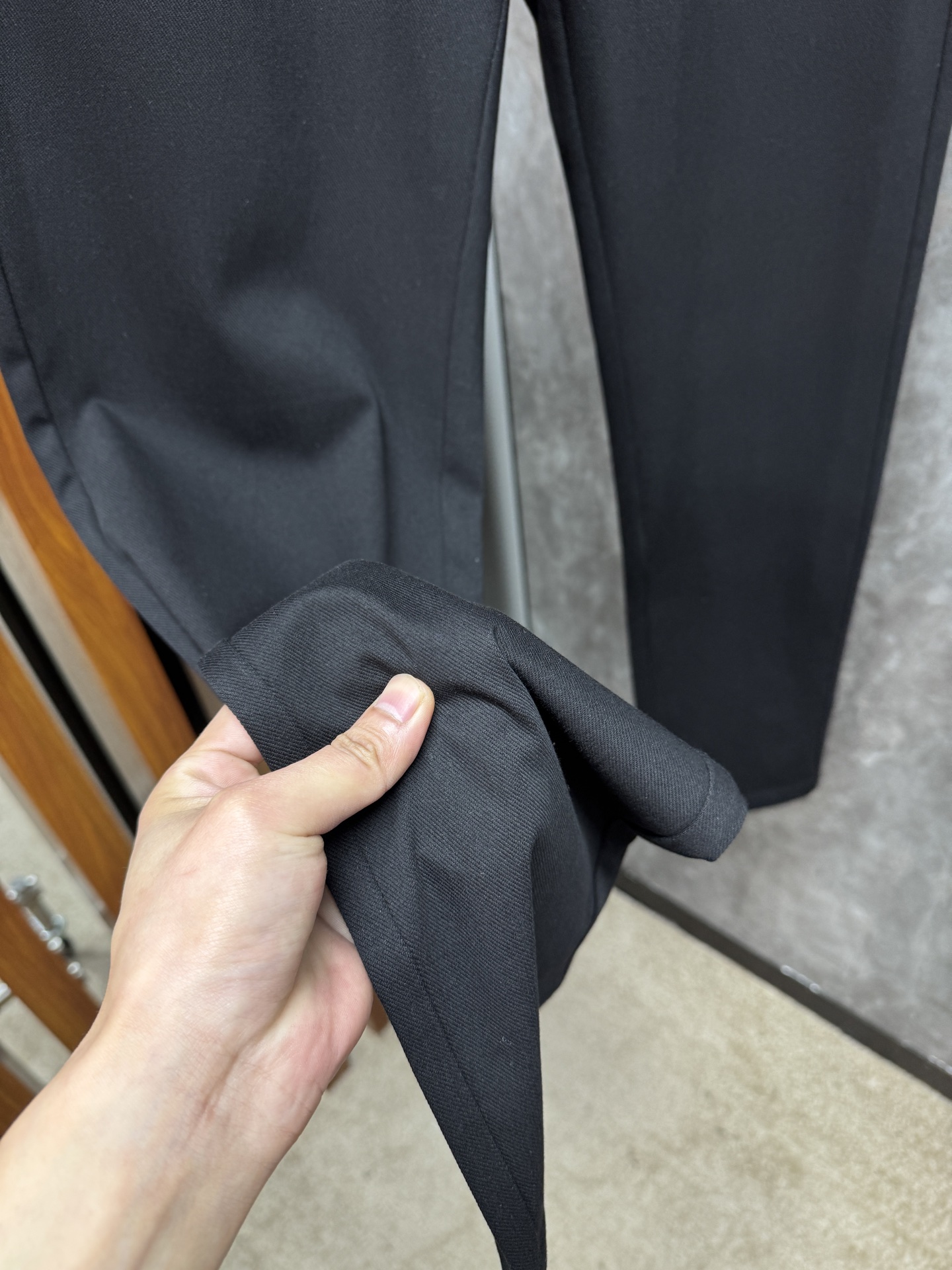 狠货来袭 26ss 早春新款五袋款休闲裤 面料精选斜纹高弹面料 柔软舒适 经典百搭 老钱风拉满 黑 咖 
