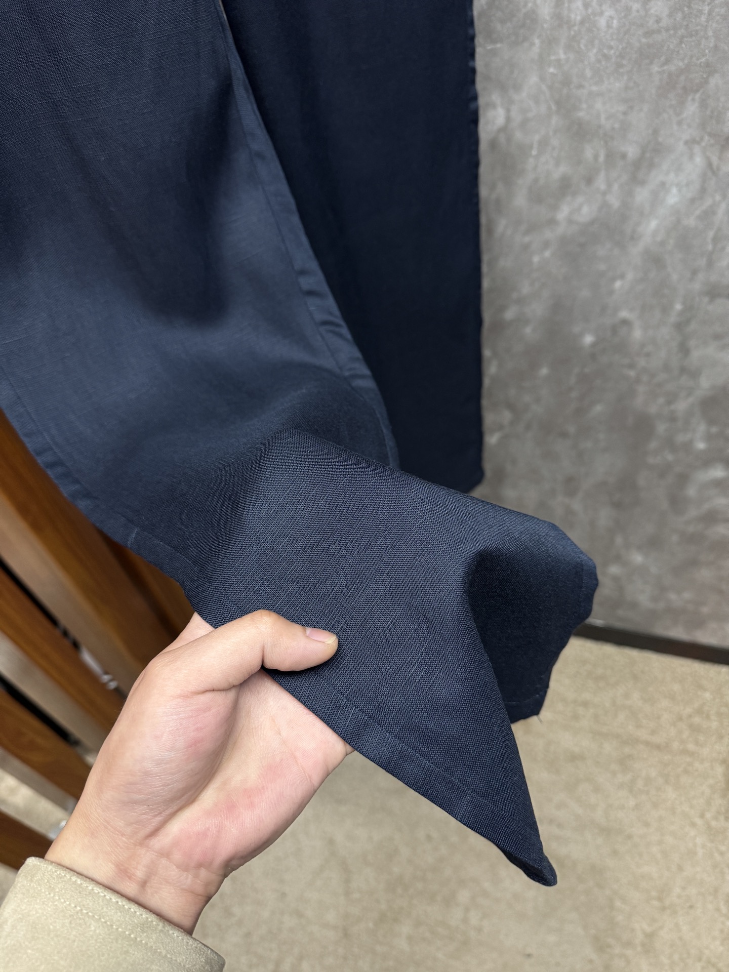 26ss 早春新品Loro piana轻奢亚麻裤 把高级感穿在日常甄选高支面料，触感软糯，垂坠有型不挑身