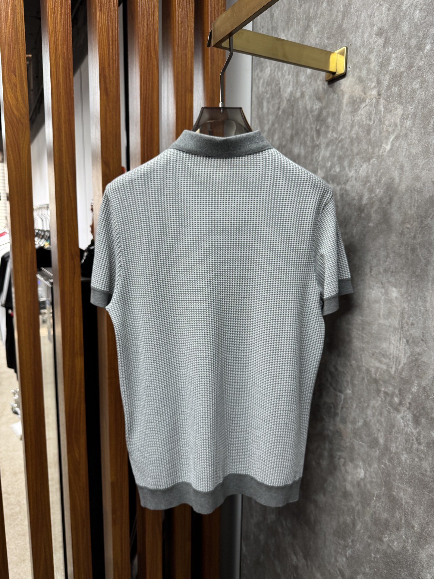 上新 26ss P家 春夏新款竖条提花起脚短袖 原版定制 面料选用进口彩柔棉 轻薄透气 上身丝滑舒适 高