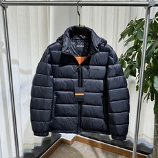 Z家 26SS|连帽横绗羽绒夹克 紫棕 / 黑色两色 尺码 48-56 横绗充绒饱满轻盈,短款不压身高 连帽防风,前襟拉 Z家 26SS|连帽横绗羽绒夹克 紫棕 / 黑色两色 尺码 48-56 横绗充绒饱满轻盈,短款不压身高 连帽防风,前襟拉
