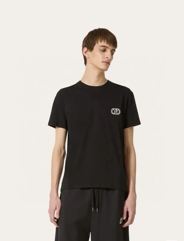 Valentino VLTN Black Cotton Crew Neck Short Sleeve T-Shirt for Men 3 i1733589829 8809 5