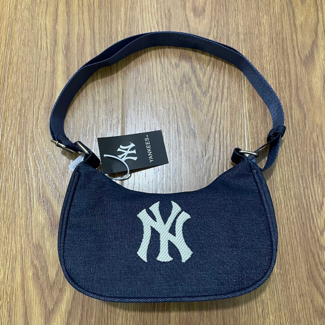 Alternative view of Shoulder Bag 05875