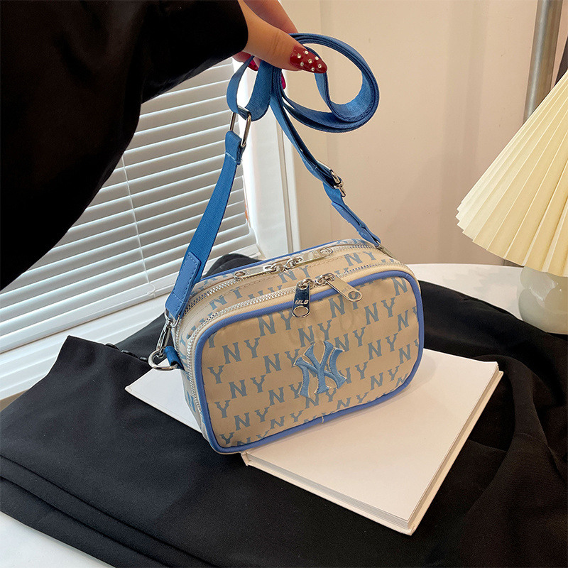 Alternative view of Shoulder Bag 05866