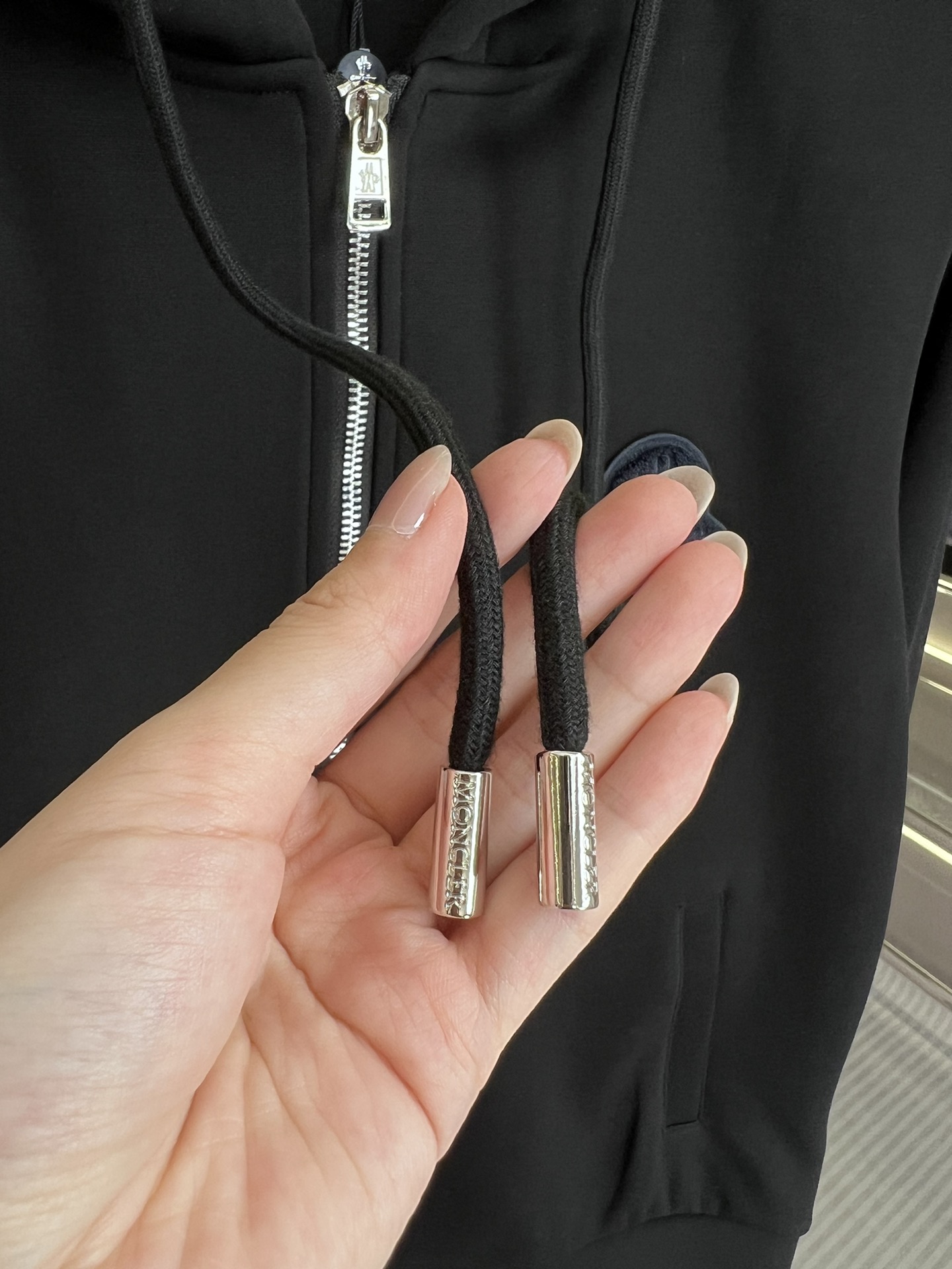 “New Men’s Zip Jackets for Autumn/Winter: Mon Monmons Sets with Soft Skin-Friendly Fabric” - 图片 8