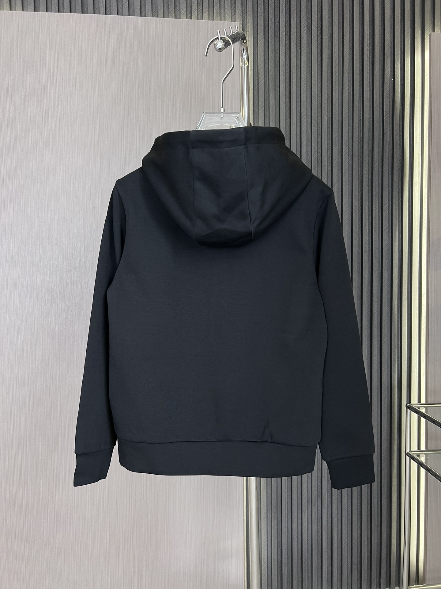 “New Men’s Zip Jackets for Autumn/Winter: Mon Monmons Sets with Soft Skin-Friendly Fabric” - 图片 3