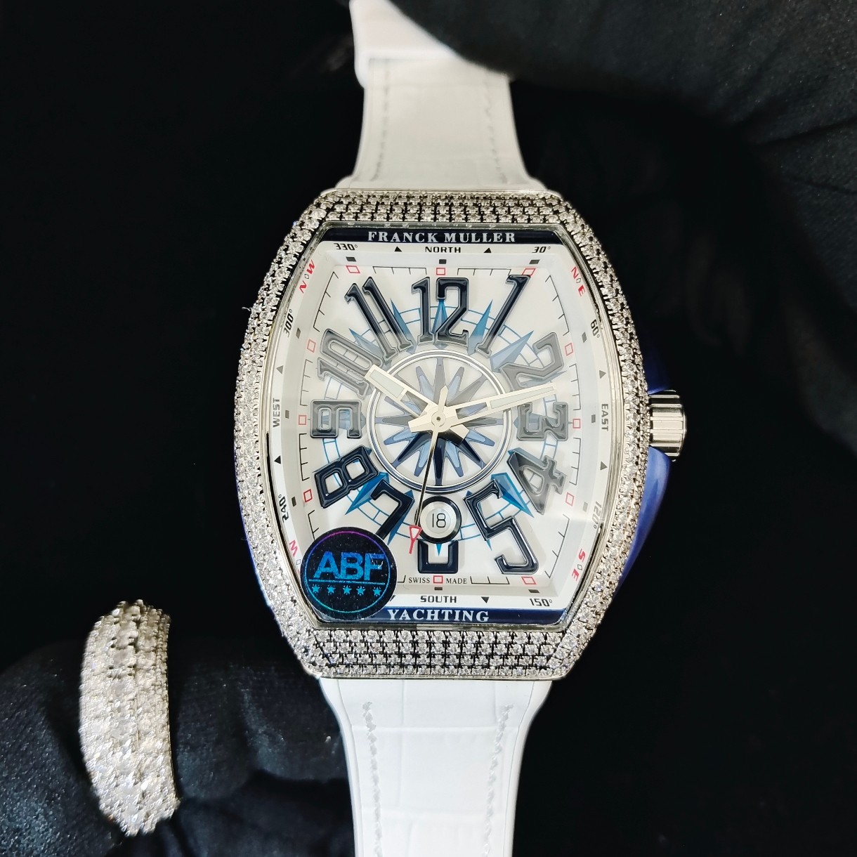 Franck Muller Vanguard Yachting V45 - Reloj de Lujo con Diamantes y Correa Blanca