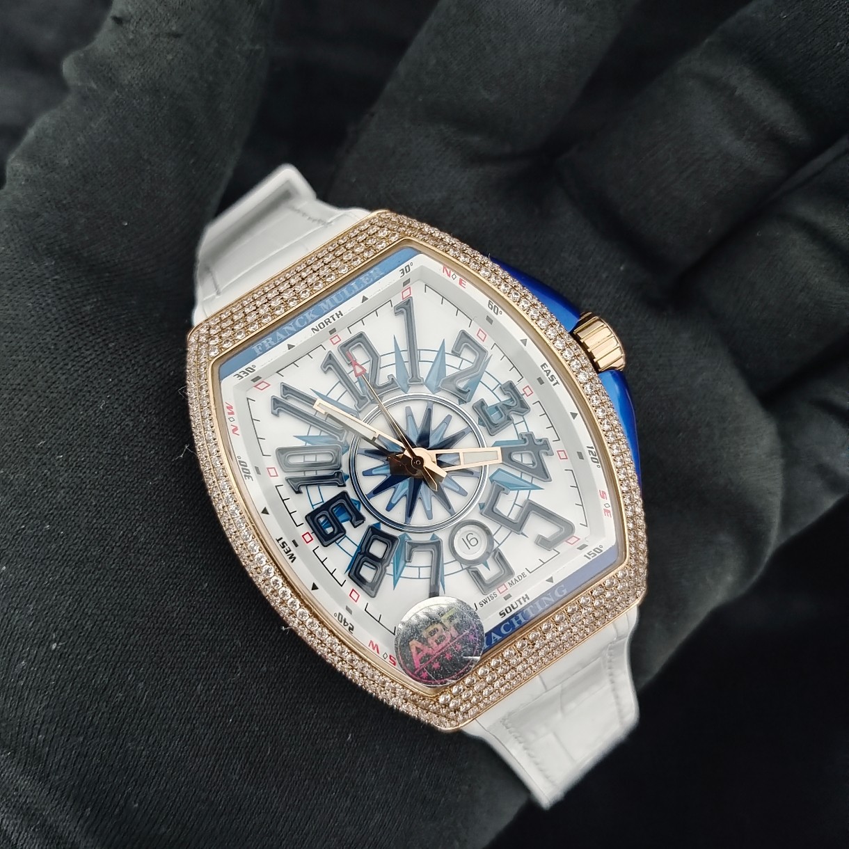 Franck Muller Vanguard Yachting V45 - Luxury Swiss Watch with Diamond Accents 6 a1749461946310 1824