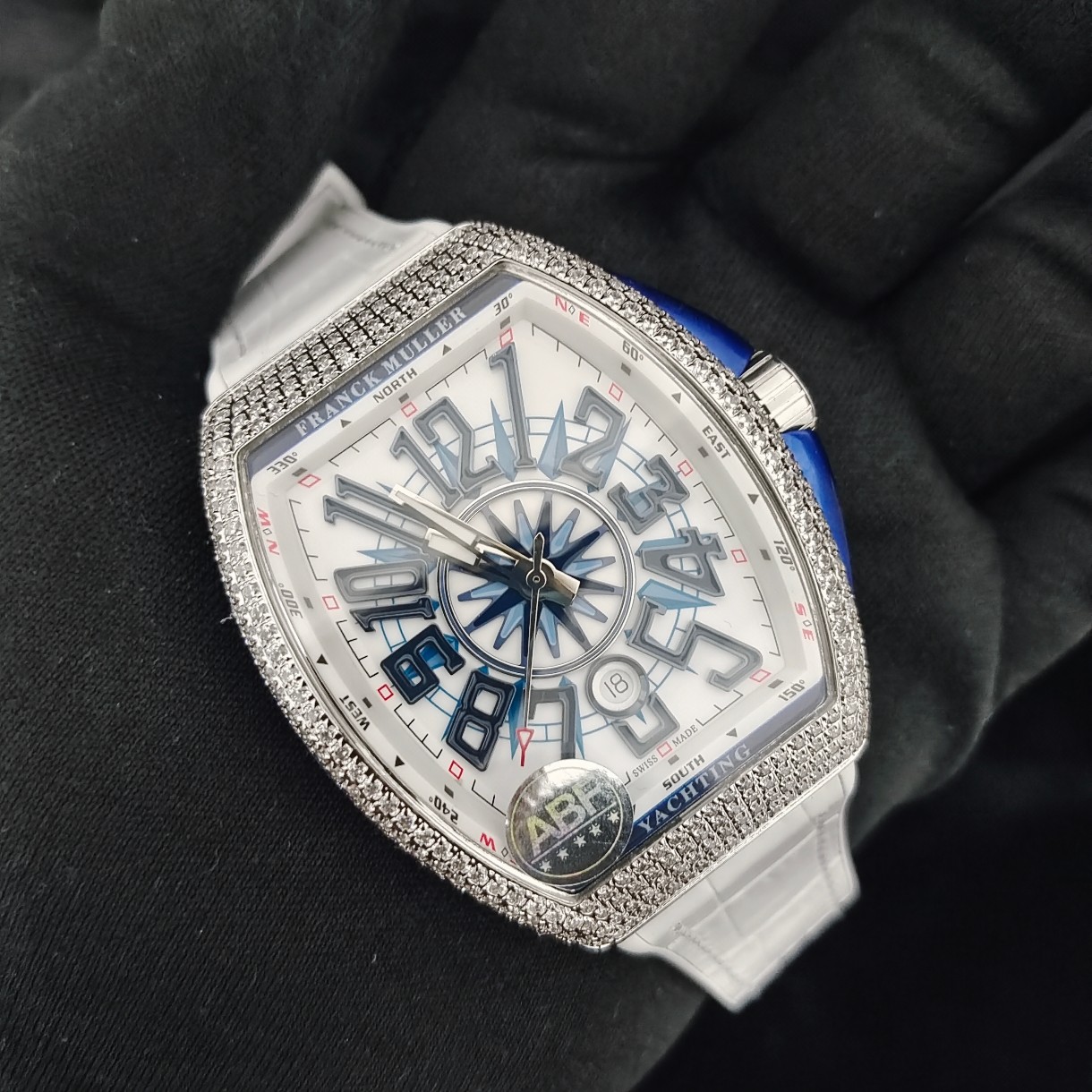 Franck Muller Vanguard Yachting V45 - Luxury Swiss Watch with Diamond Accents 5 a1749461946335 6316