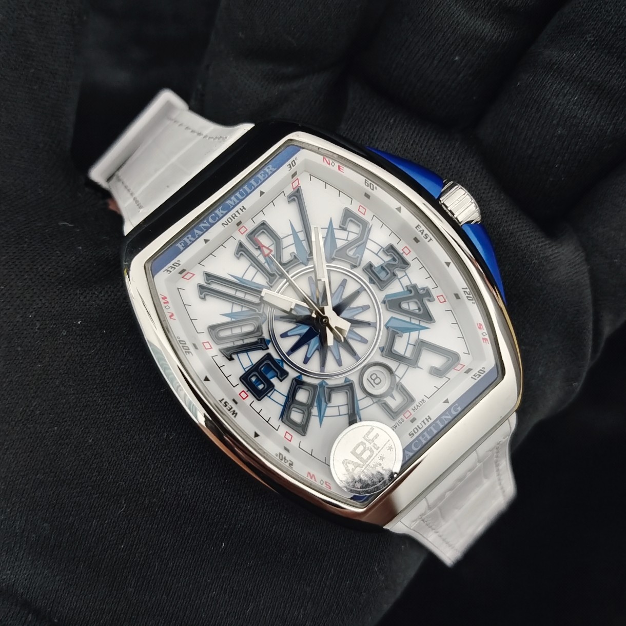 Franck Muller Vanguard Yachting V45 - Luxury Swiss Watch with Diamond Accents 3 a1749461946423 8080