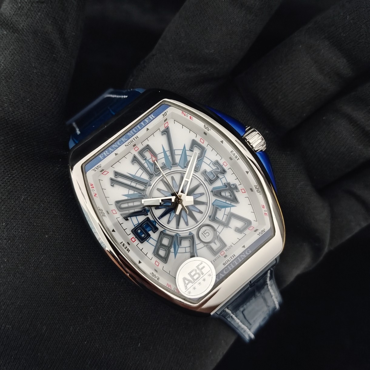 Franck Muller Vanguard Yachting V45 - Luxury Swiss Watch with Diamond Accents 7 a1749461947613 3620