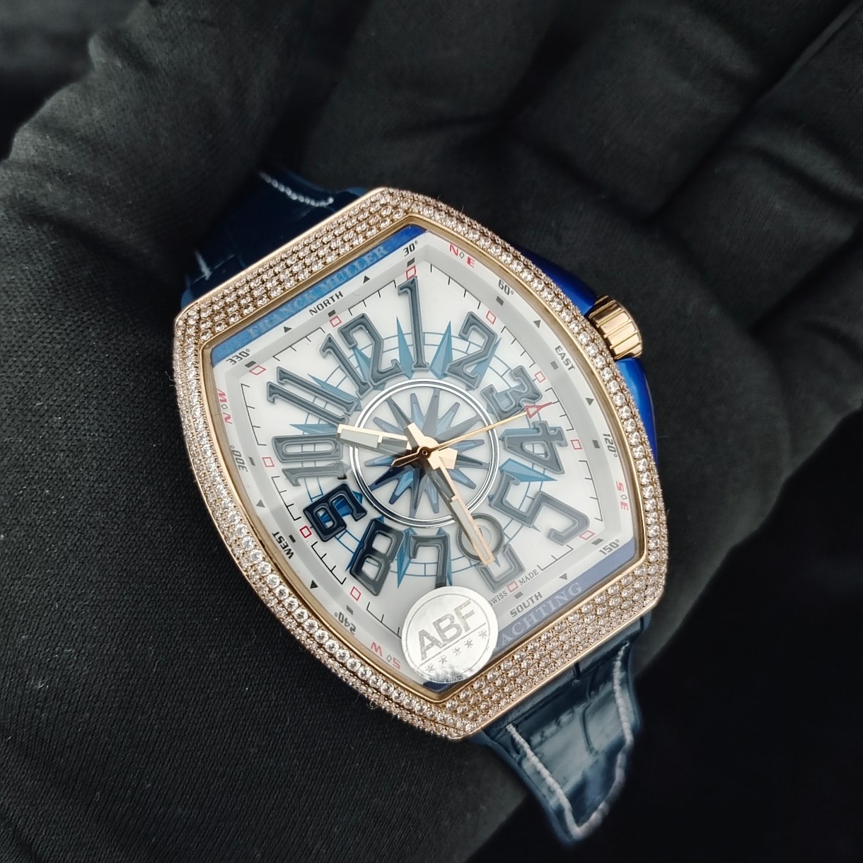 Franck Muller Vanguard Yachting V45 - Luxury Swiss Watch with Diamond Accents 10 a1749461947663 2622