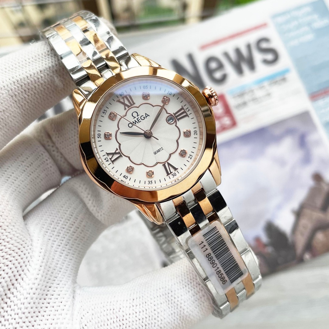 NO:879092,White leather rose gold with diamond ring, the latest model of the year, Omega's exquisite quality - exclusive for goddesses, Swiss quartz movement, women's boutique watch with novel and fashionable design, this watch is one of the most charming watches in the series, showing elegance and low-key luxury. The top case is made of 314 stainless steel, zero repair. The strap is imported from 314 steel. It has gone through multiple processes, is sweat-proof and corrosion-resistant. Dial = 36*9mm, omega19860909白皮玫刚带钻圈 年最新款 欧米茄精湛品质-女神专属 瑞士石英机心,女士精品腕表新颖时尚设计,表款堪称是系列中最迷人的表款之一,尽显优雅气质与低调奢华,顶端表壳以314精钢打造,零返修 来自进口314钢表带 历经多道工序,防汗水,耐腐蚀 表盘=36*9mm,,omega,Watch